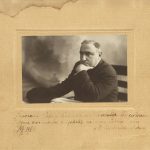 Председатель дирекции Малого театра А.И.Южин. 1920-е. Фотография с дарственной надписью его вдовы, М.Н.Сумбатовой-Южиной, адресованной А.А. и С.В.Фоминым: "Дорогим Софье Васильевне и Александру Александровичу. Будьте счастливы и здоровы на много, много лет. 14/I 1928. М.Сумбатова-Южина". Из фондов РГБИ